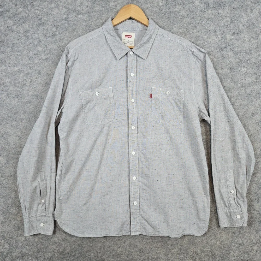 Levi's Gray Button Up Shirt‎ Size XL Long Sleeve Cotton Blend Lightweight SPOT